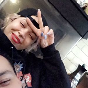 Meet your Posher, Asia